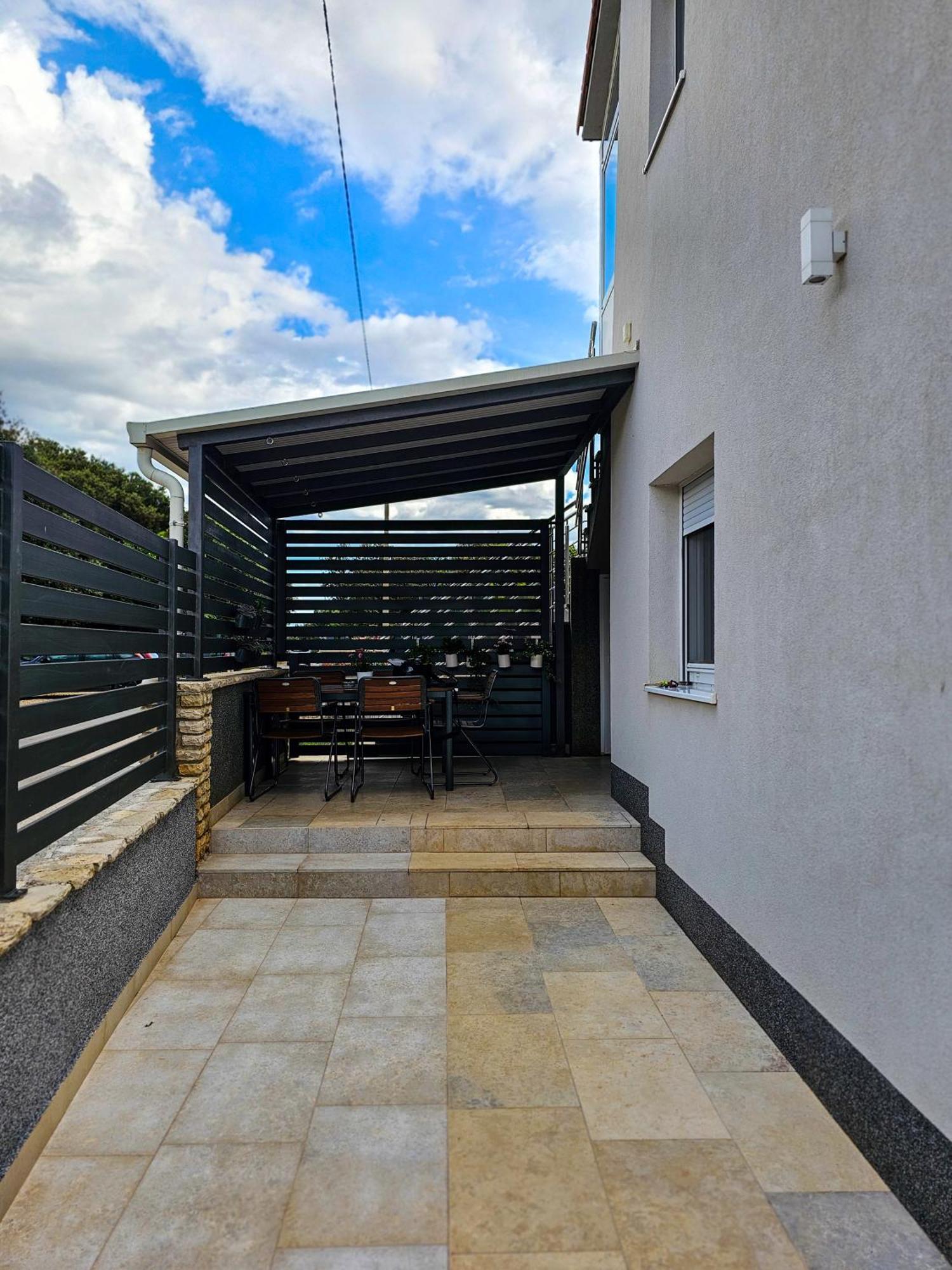 Maki I Mila Apartman Stinjan Pula Exterior foto