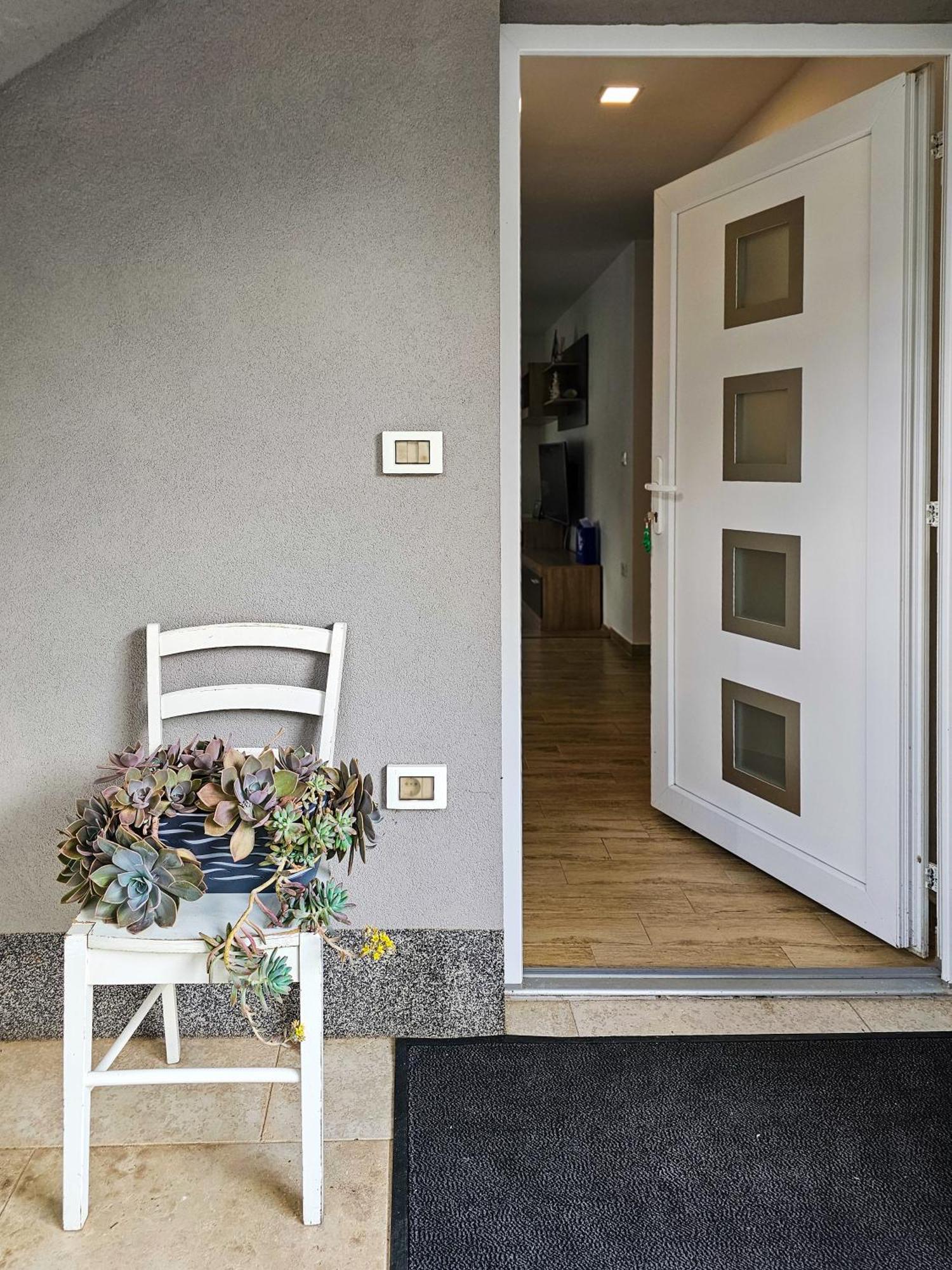 Maki I Mila Apartman Stinjan Pula Exterior foto
